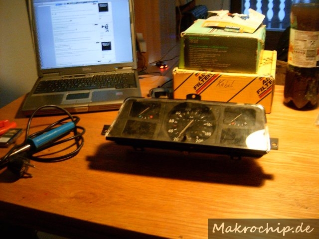 http://blog.makrochip.de/2012-04-23/1.jpg